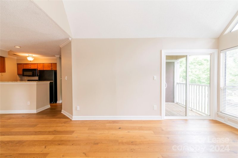 Property image 4 at 2516 Cranbrook Lane, Charlotte, NC 28207