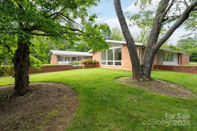 Property image 2 at 14 Saint Charles Place, Asheville, NC 28804