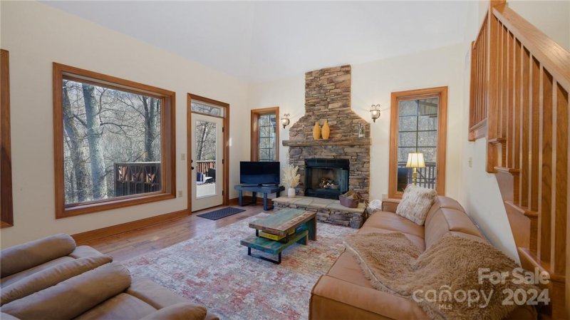 Property image 3 at 81 Creekside Drive, Burnsville, NC 28714