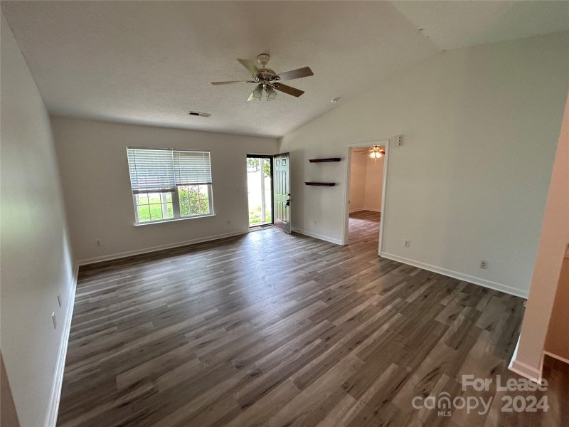 Property image 4 at 104 Shenandoah Loop, Troutman, NC 28166