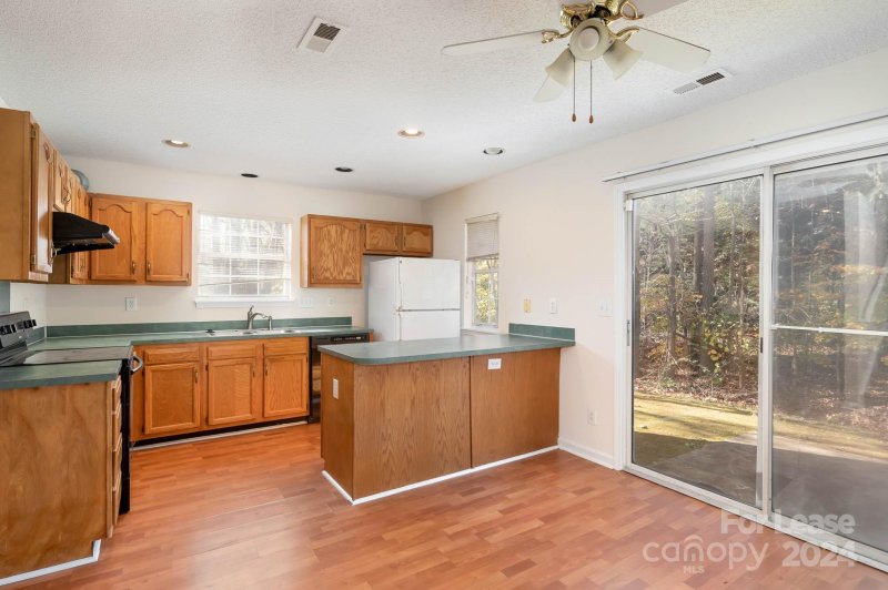 Property image 4 at 5664 Prescott Court, Charlotte, NC 28269