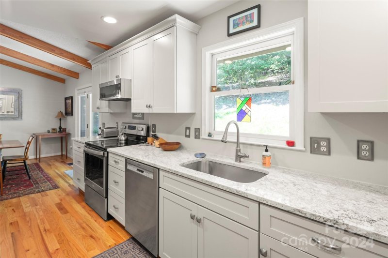 Property image 3 at 691 Memory Lane, Saluda, NC 28773