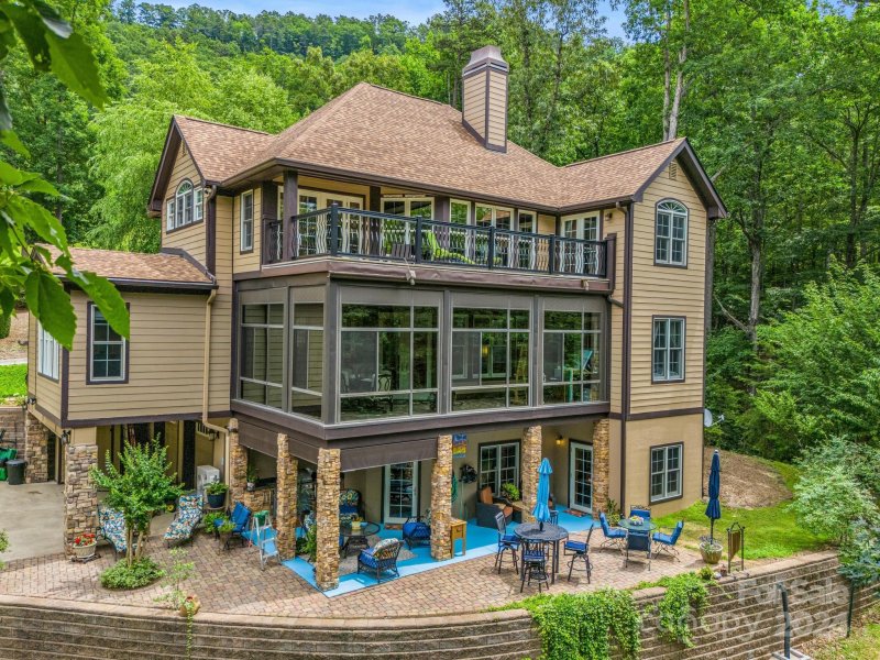 Property image 3 at 137 Rustic Trail, Lake Lure, NC 28746