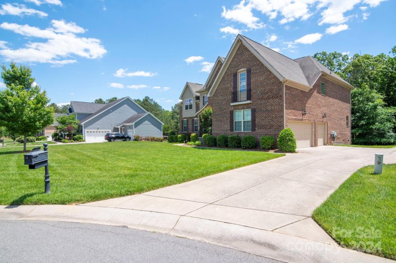 Property image 3 of 509 Pine Needle Court in Lake Forest Preserve, Weddington, NC 28104
