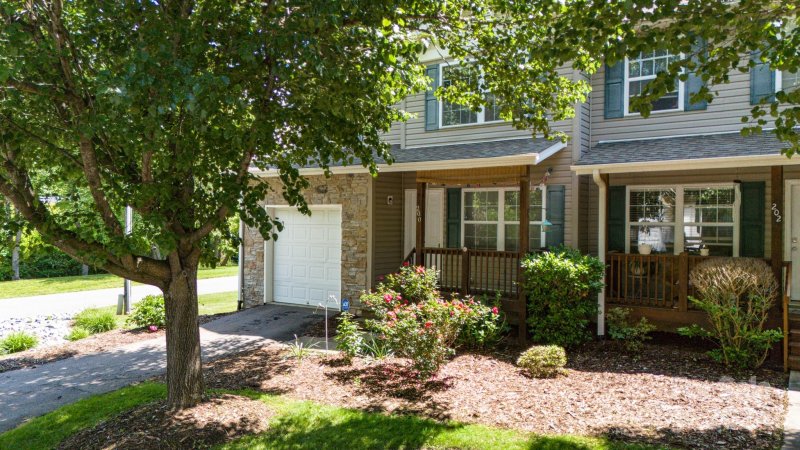 Property image 4 at 200 Pembrook Road, Swannanoa, NC 28778