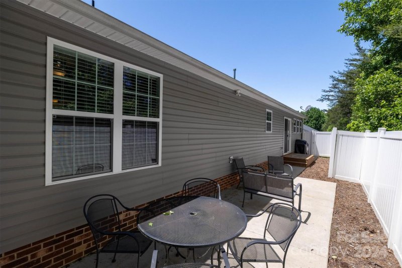 Property image 5 at 118 Lady Slipper Lane, Valdese, NC 28690