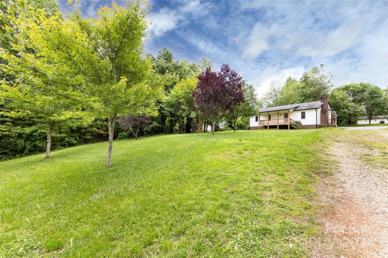 Property image 3 at 5530 Wrenn Drive, Denver, NC 28037