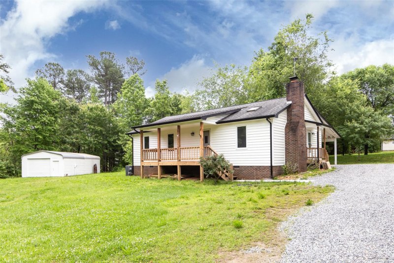 Property image 4 at 5530 Wrenn Drive, Denver, NC 28037