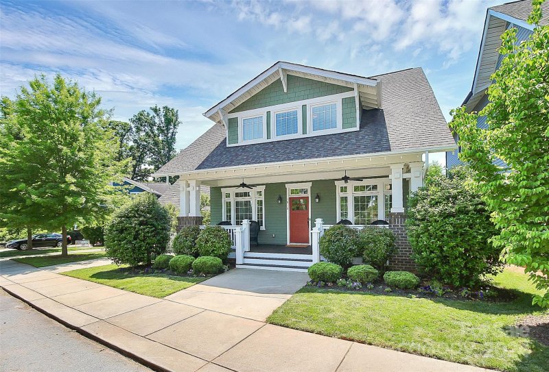 Property image 2 at 1810 Main Street, Charlotte, NC 28204