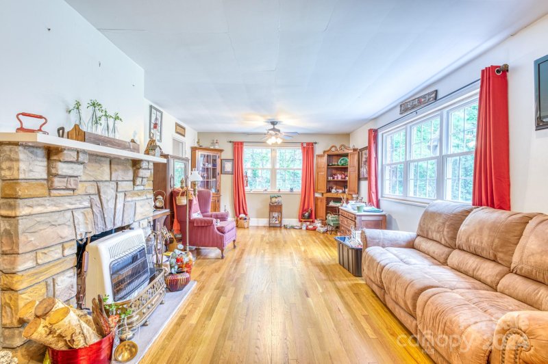 Property image 4 at 10 Sherwood Road, Asheville, NC 28805