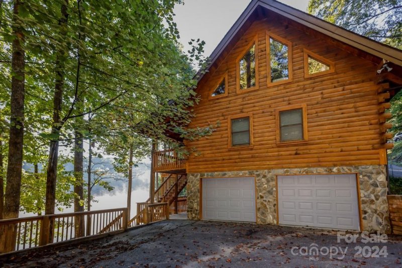 Property image 3 at 446 Rainbow Circle, Lake Lure, NC 28746