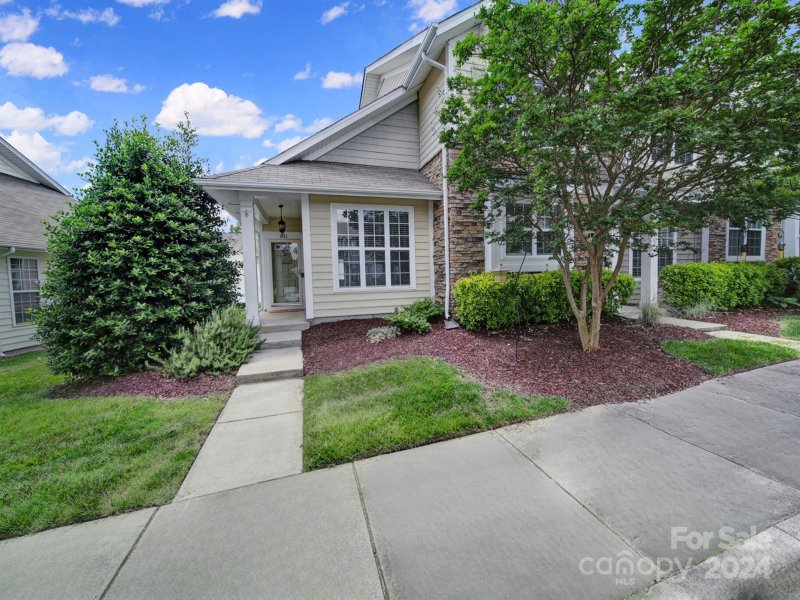 Property image 2 at 631 Brickdust Court, Fort Mill, SC 29708