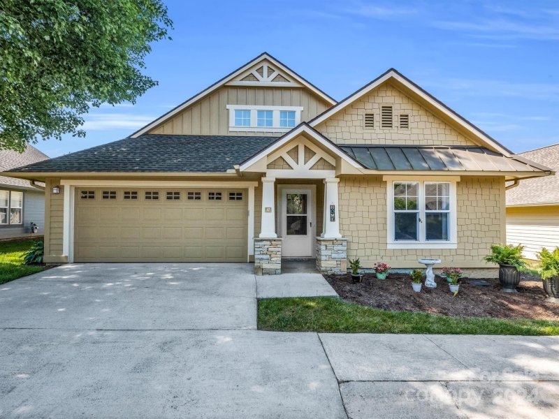 Property image 2 at 47 Barn Owl Way, Hendersonville, NC 28792