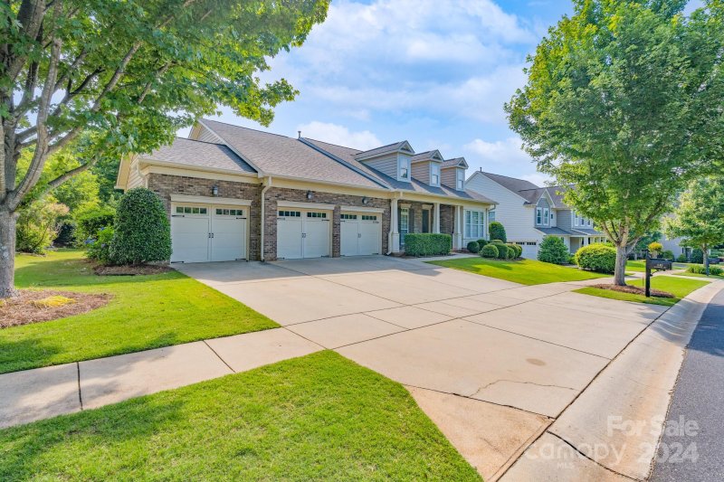 Property image 2 at 640 Quicksilver Trail, Fort Mill, SC 29708
