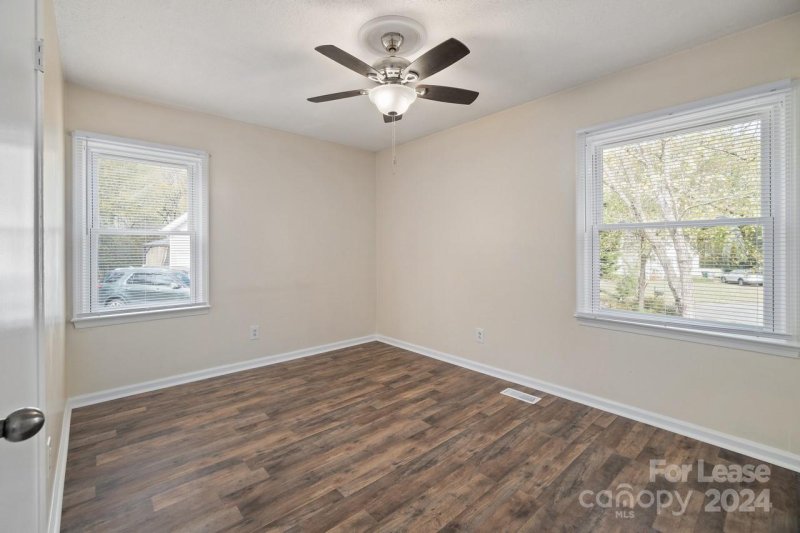 Property image 5 at 8221 Inverary Place, Charlotte, NC 28226