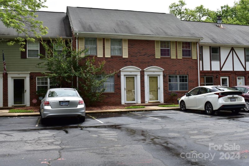 Property image 2 at 1300 Larchmont Place, Salisbury, NC 28146