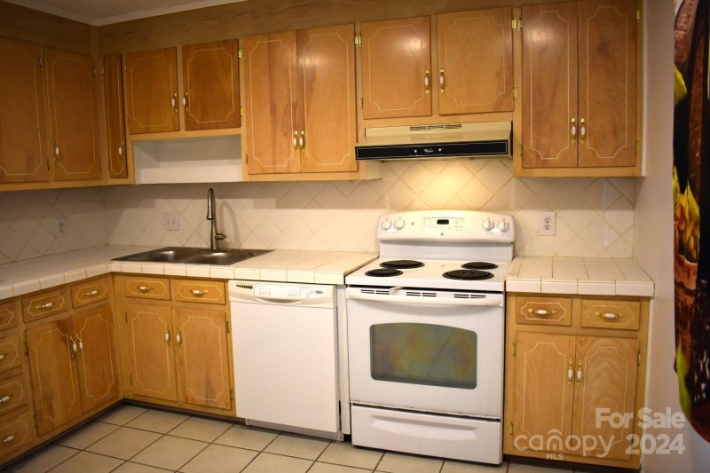 Property image 4 at 1300 Larchmont Place, Salisbury, NC 28146