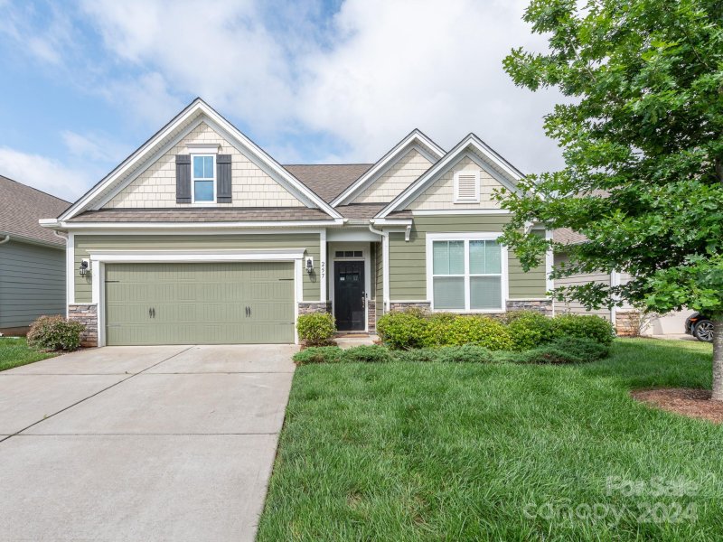 257 Robinwood Lane