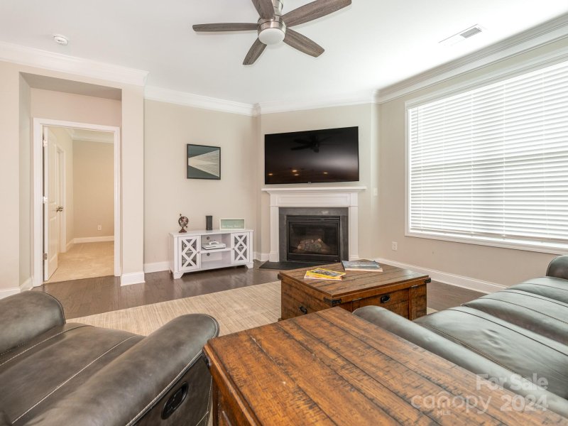 Property image 2 at 257 Robinwood Lane, Lake Wylie, SC 29710