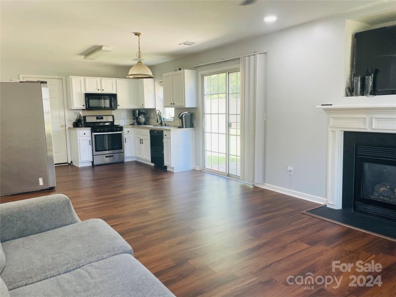 Property image 4 at 341 Winding Canyon Drive, Charlotte, NC 28214