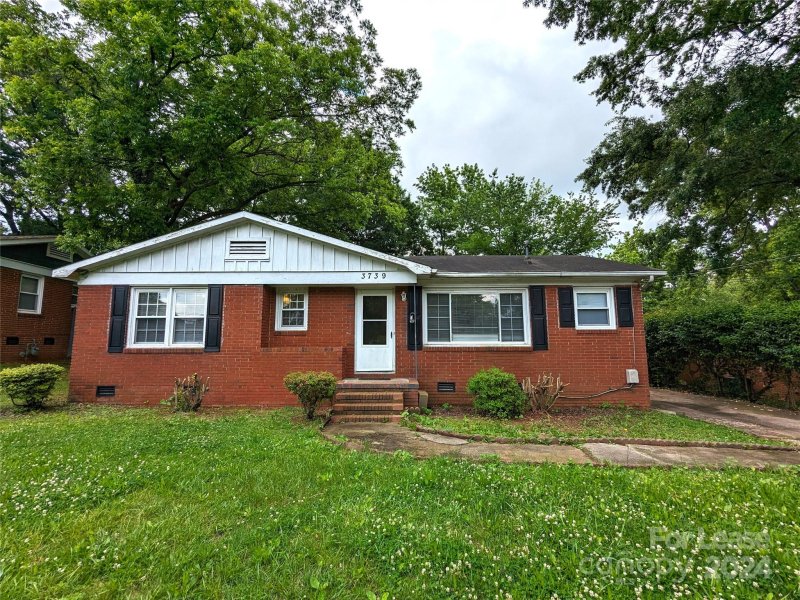 3739 Fieldcrest Road