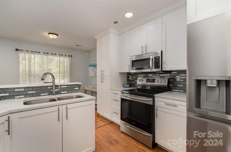 Property image 5 at 5620 Chiefly Court, Charlotte, NC 28212