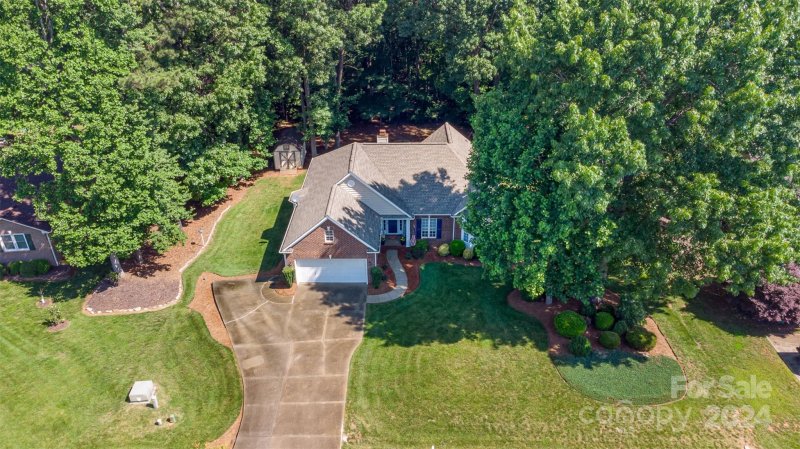 Property image 4 at 140 Sea Trail Drive, Mooresville, NC 28117