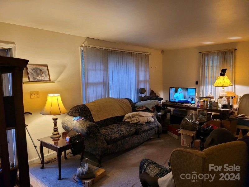 Property image 3 at 2709 Ravencroft Drive, Charlotte, NC 28208