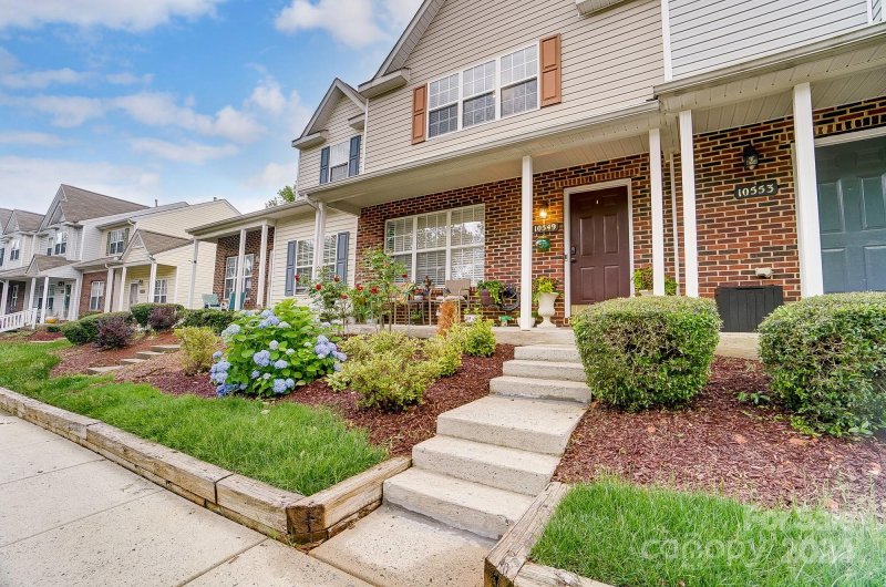 Property image 3 at 10549 Yellow Rose Lane, Charlotte, NC 28269