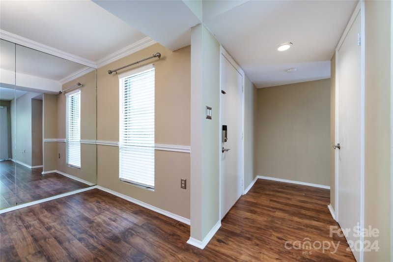 Property image 2 at 5016 Sardis Road, Charlotte, NC 28270