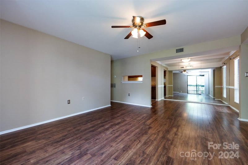 Property image 5 at 5016 Sardis Road, Charlotte, NC 28270