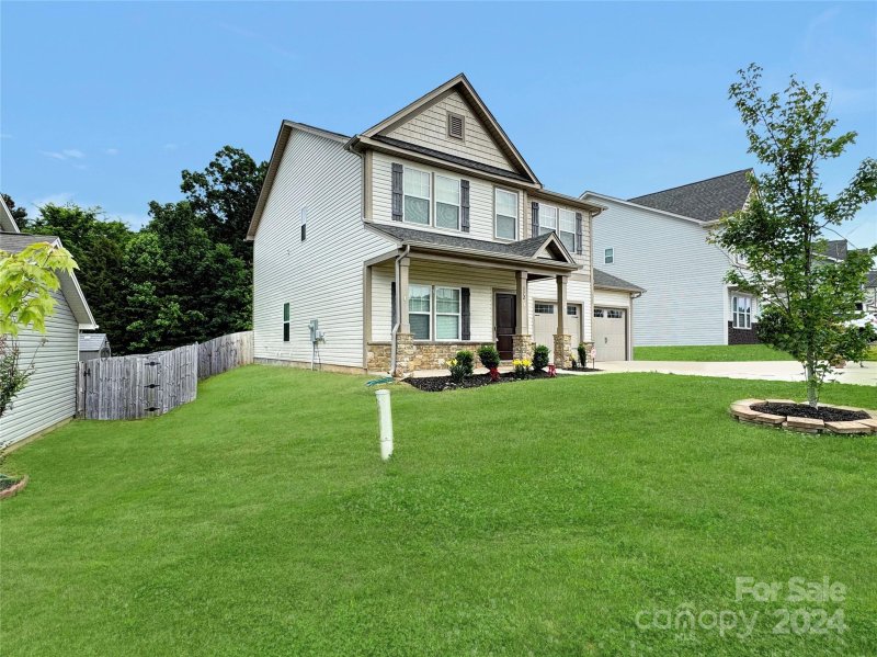 Property image 2 at 372 Whispering Hills Drive, Locust, NC 28097