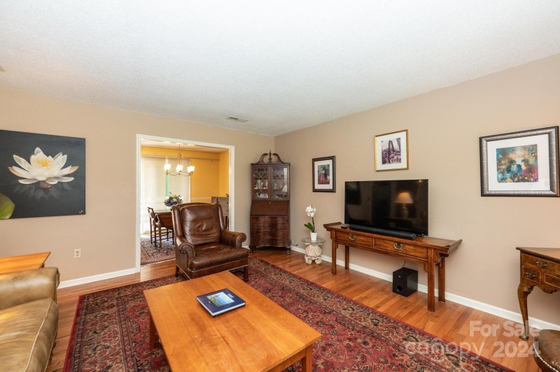 Property image 5 at 6147 Timberlane Terrace, Hickory, NC 28601