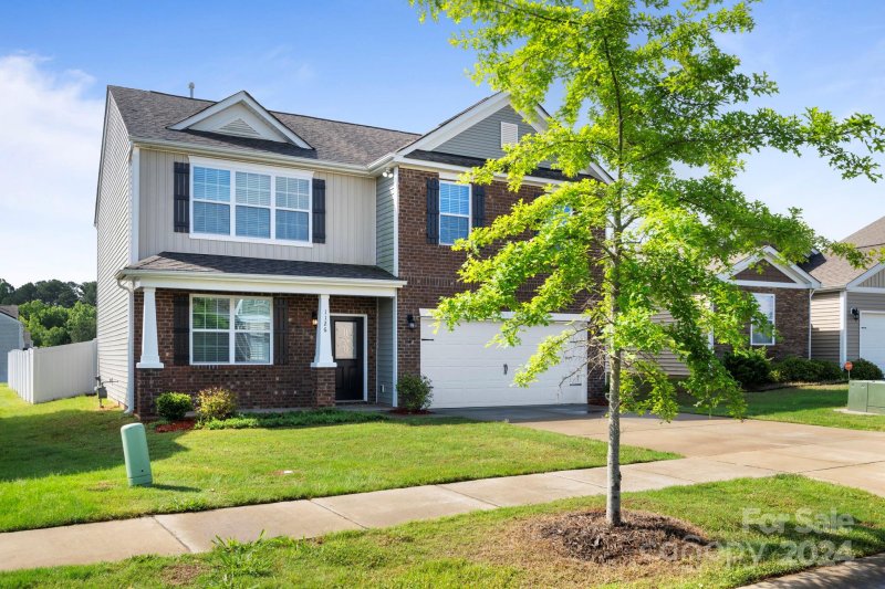 Property image 2 at 1126 Rock Haven Drive, Charlotte, NC 28216