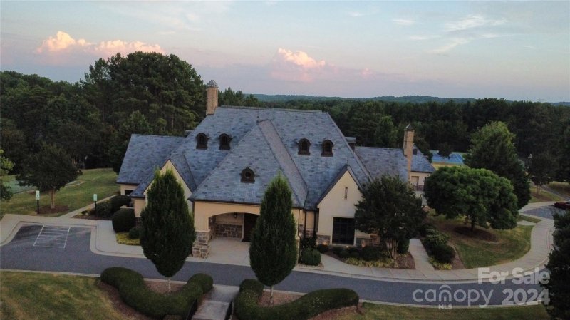 Property image 5 of 2000 Gladelynn Court in Reflection Pointe, Belmont, NC 28012