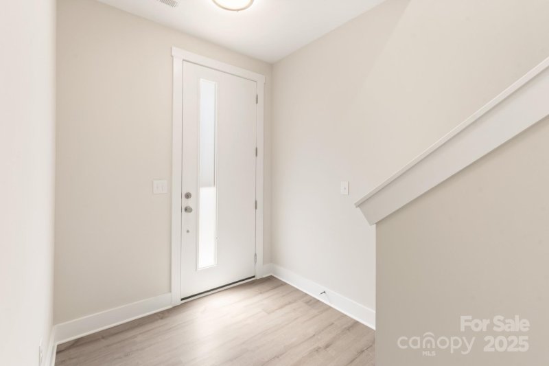 Property image 4 of 320 Ferebee Place in Brixton, Charlotte, NC 28213