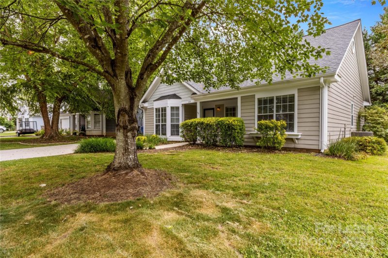 Property image 2 at 123 Meadow Lilly Court, Mooresville, NC 28115