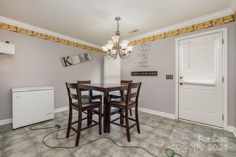 Property image 3 at 1820 Oakdale Green Drive, Charlotte, NC 28216