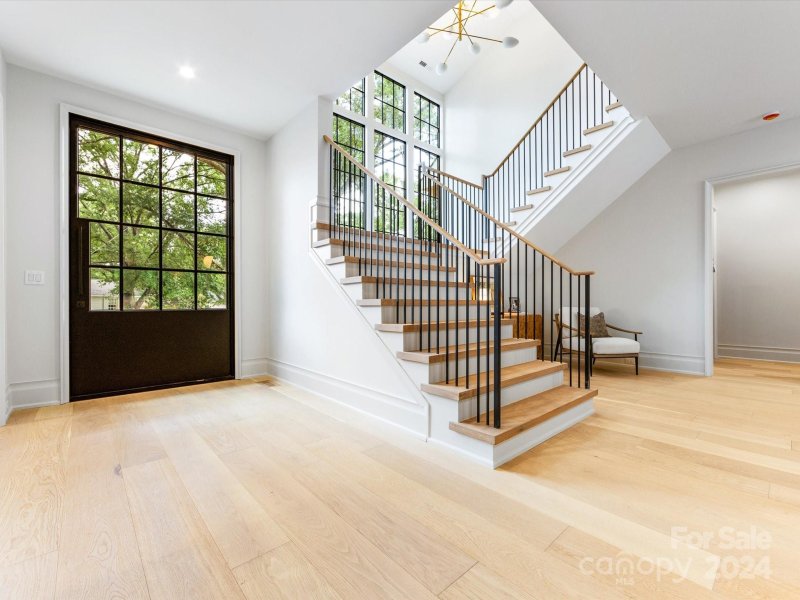 Property image 4 at 2700 Wintergreen Drive, Charlotte, NC 28211