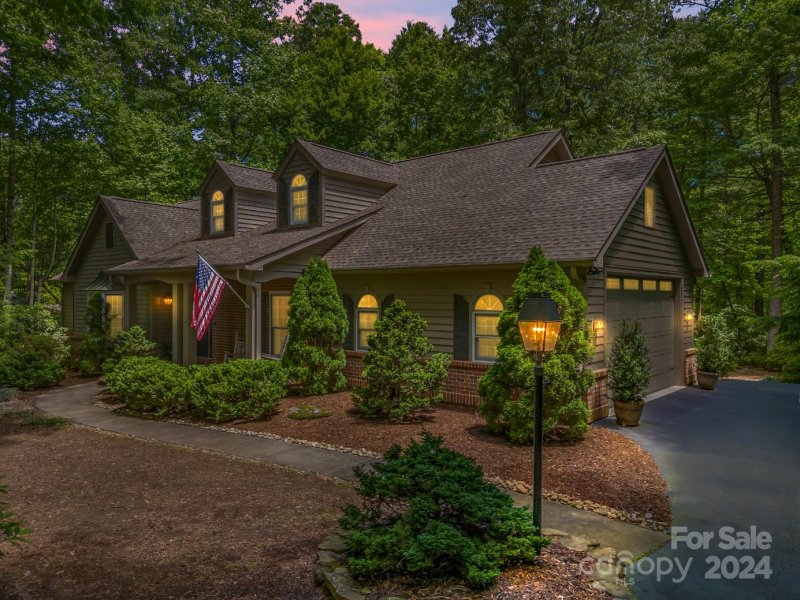 Property image 2 at 102 Sunningdale Drive, Flat Rock, NC 28731