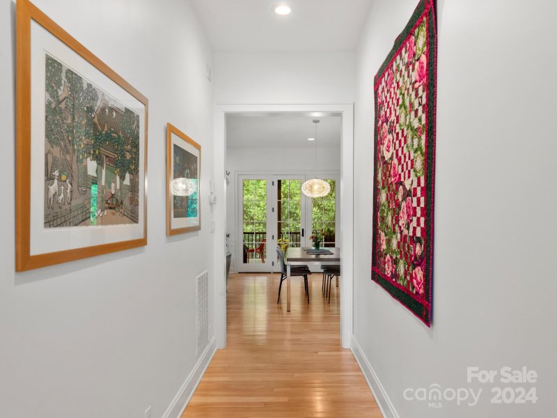 Property image 3 at 59 Chantilly Drive, Asheville, NC 28804