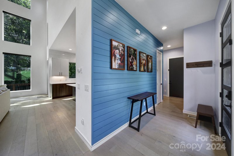 Property image 3 at 2732 Huntingtowne Farms Lane, Charlotte, NC 28210