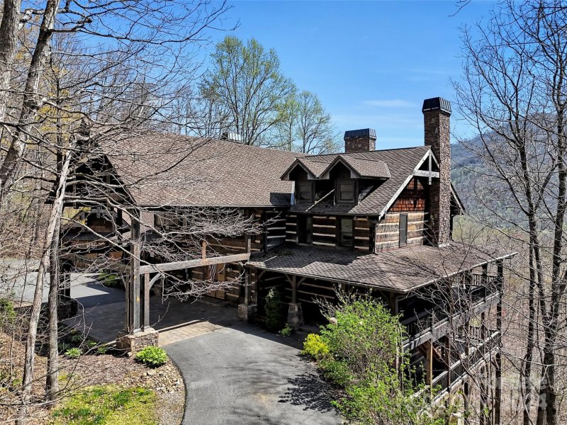 Property image 3 of 149 Trout Lily Lane in Scarlet Oaks, Maggie Valley, NC 28751