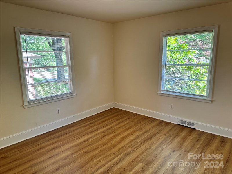 Property image 2 at 3406 June Drive, Charlotte, NC 28205