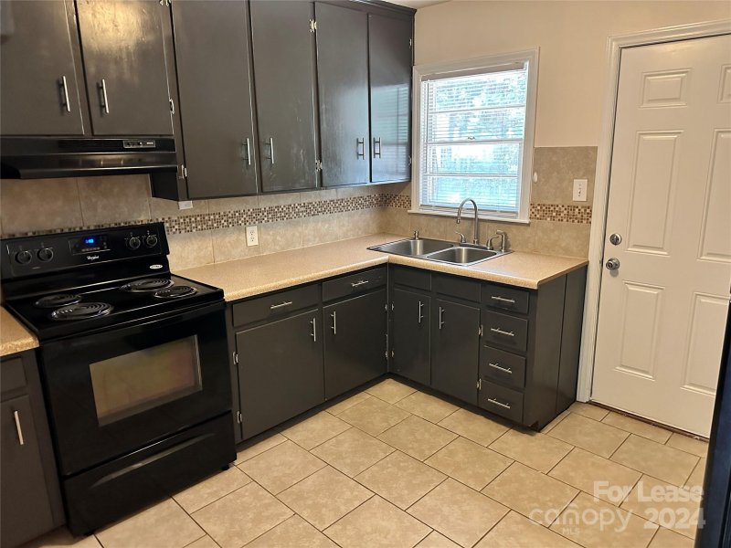 Property image 5 at 3406 June Drive, Charlotte, NC 28205