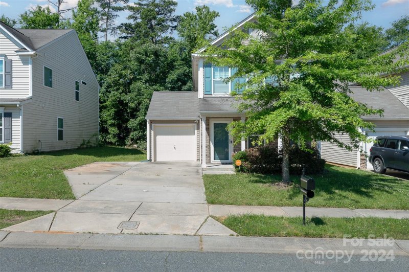 Property image 3 at 346 Cornielle Lane, Charlotte, NC 28216