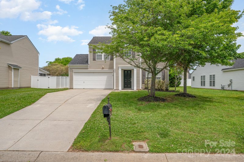 Property image 2 at 2997 Hawick Commons Drive, Concord, NC 28027