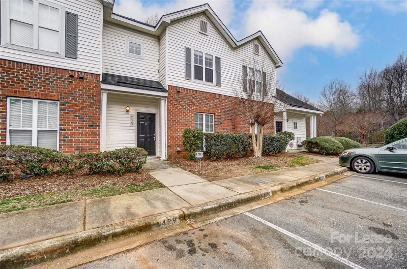 6429 Mallard View Lane