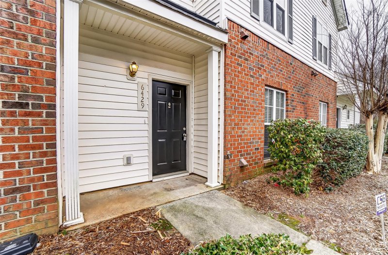 Property image 3 at 6429 Mallard View Lane, Charlotte, NC 28269