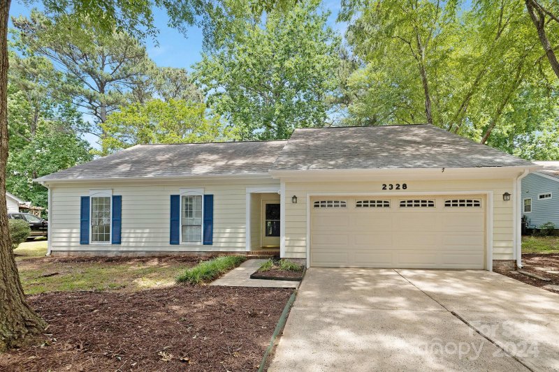 Property image 3 at 2328 Snow Creek Lane, Charlotte, NC 28273